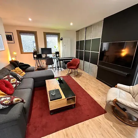 Charmant Duplex Moderne A La Bastide - Un Havre De Confort A Bordeaux Exterior photo