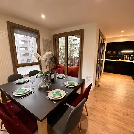 Charmant Duplex Moderne A La Bastide - Un Havre De Confort A Bordeaux Exterior photo